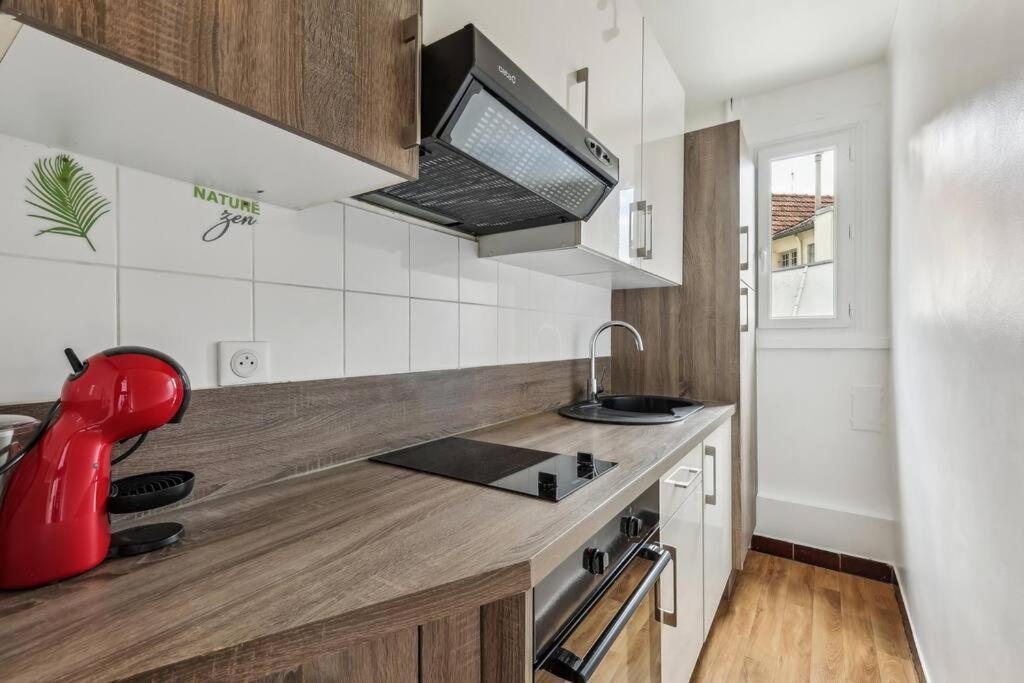 Elegant 1br In Front Of Montparnasse Tower Appartement Parijs
